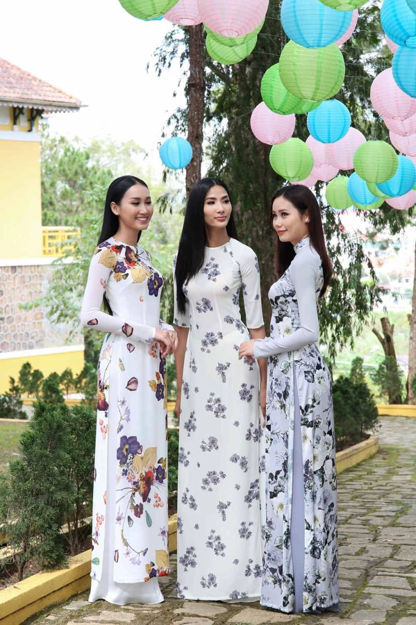 Bốc lửa và nóng bỏng nhưng thí sinh hoa hậu hoàn vũ vẫn ngọt ngào với tà áo dài - 1