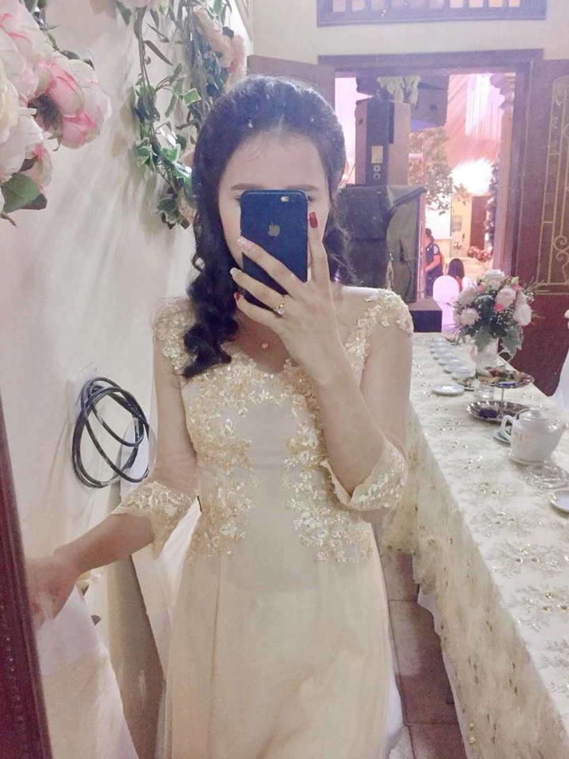 Cả tháng tìm đồ đẹp mặc đi đám cưới nhưng vẫn bị giật mình vì lý do cực hiếm này - 7