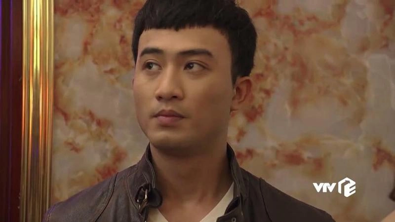Cảnh soái ca tiết lộ khó tin về đôi giày đi suốt trong phim quỳnh búp bê - 7