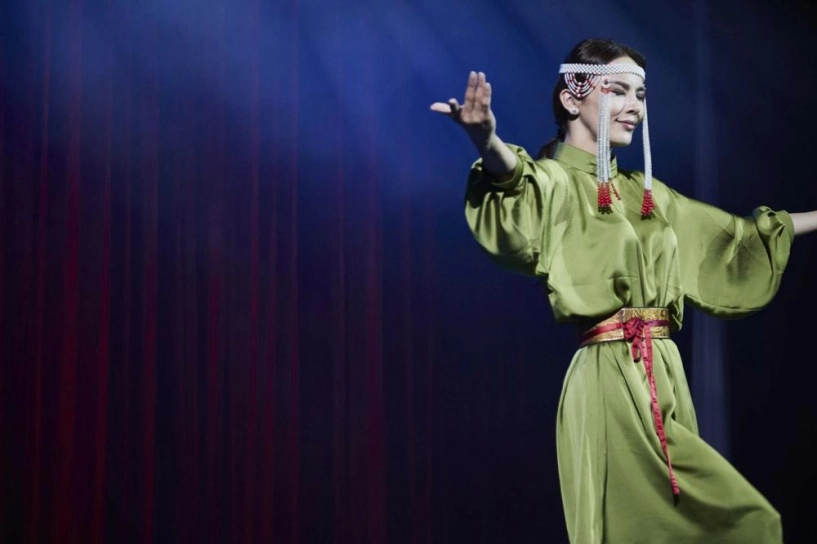 Chỉ một nụ cười tỏa sáng hương giang idol đã chứng minh quan trọng vẫn là thần thái - 8
