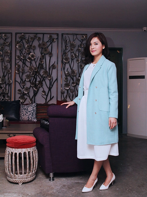 Cô nàng pastel duyên dáng công sở đầu năm - 9