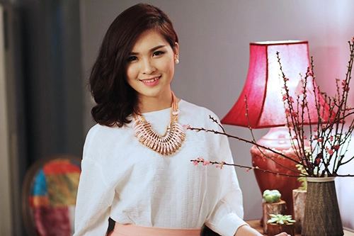 Cô nàng pastel duyên dáng công sở đầu năm - 4