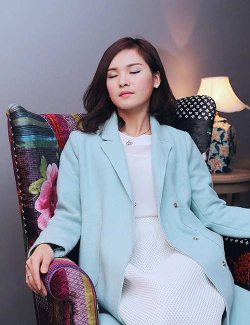 Cô nàng pastel duyên dáng công sở đầu năm - 8