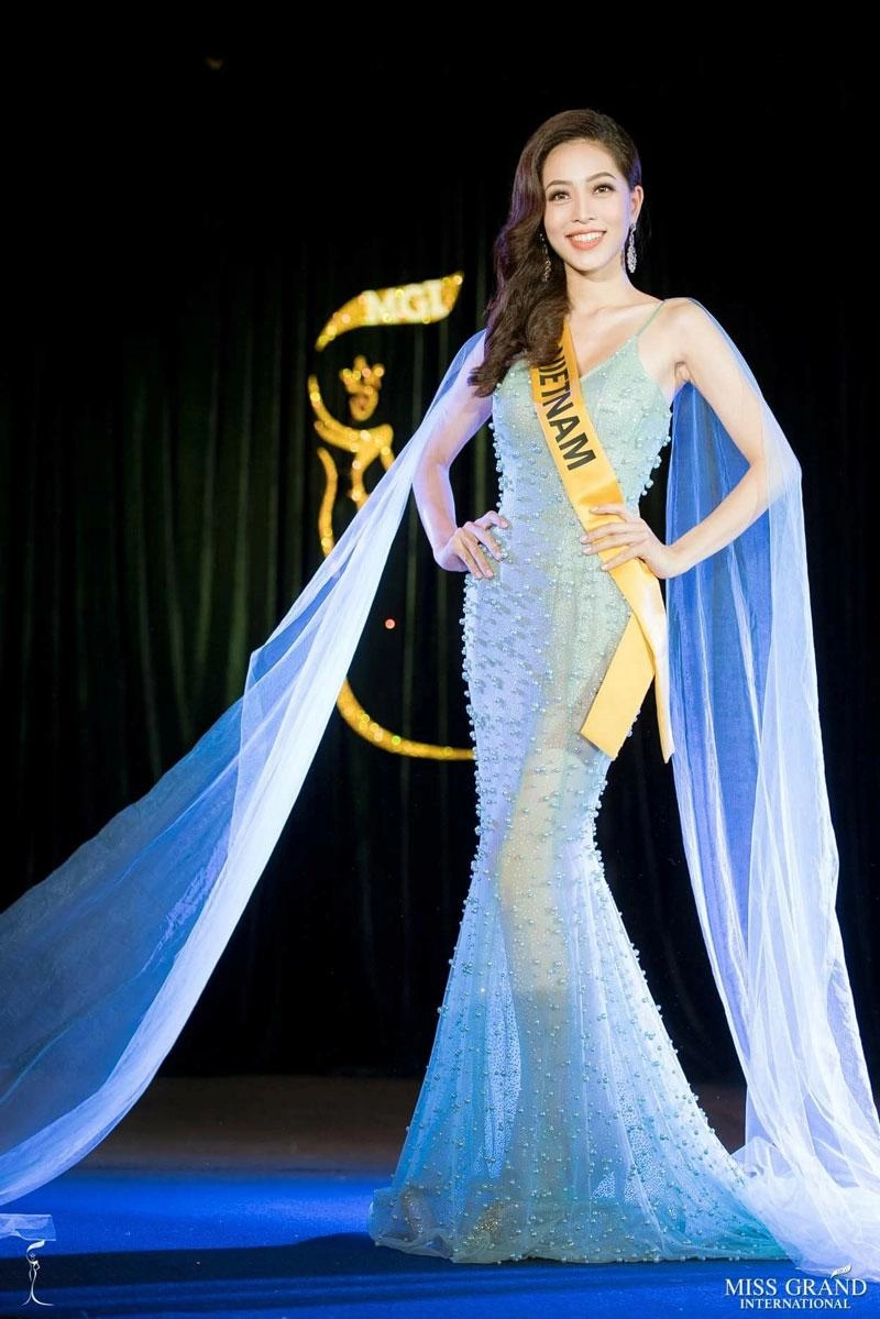 Cộng đồng mạng bức xúc trước tin á hậu phương nga bị chơi xấu tại miss grand 2018 - 3