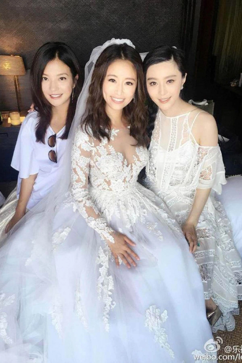 cuộc đua váy cưới của người đẹp châu á chốt hạ sao trung chịu chi nhất với giá 900 tỷ - 9