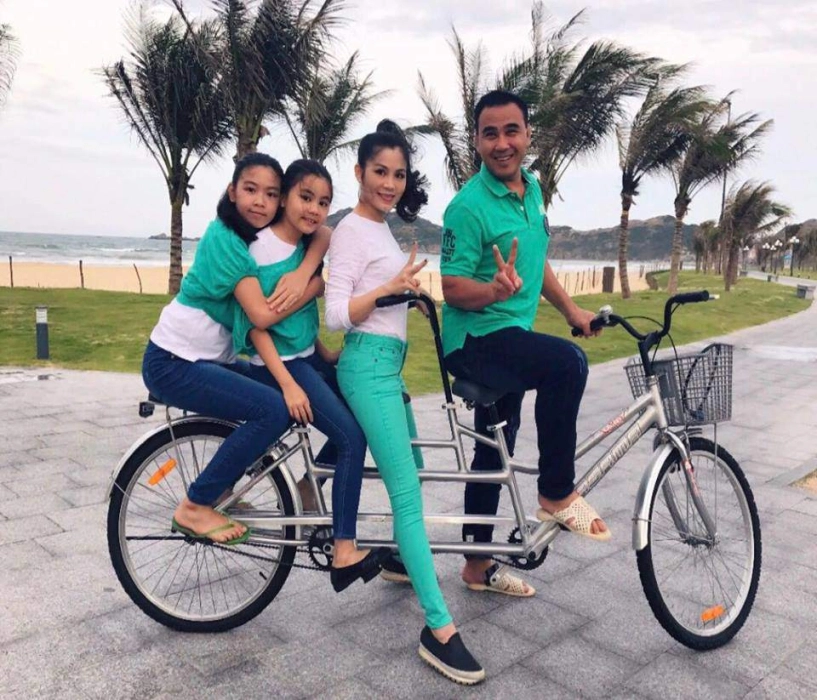 Cười chê vì trang phục lố lăng nhưng đến khi biết lý do mọi người càng yêu mến quyền linh - 9