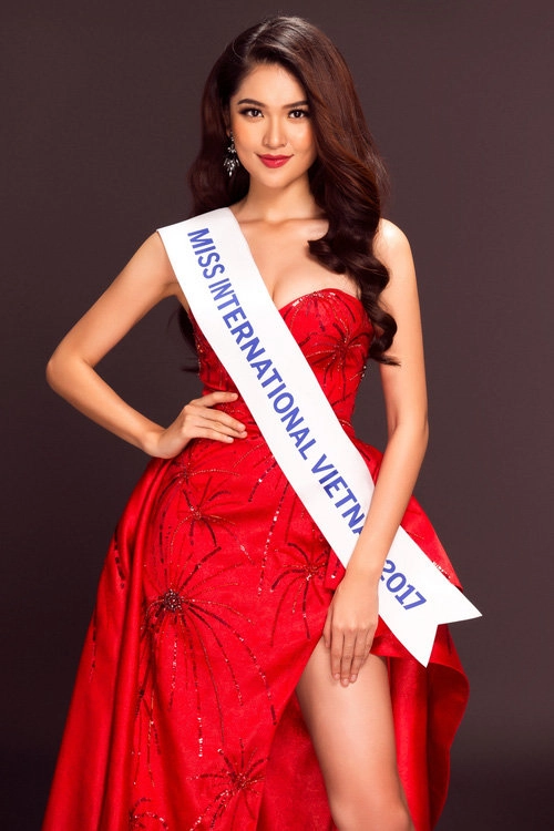 Dàn mỹ nhân đình đám việt nam động viên nguyễn thị loan trước chung kết miss universe - 3