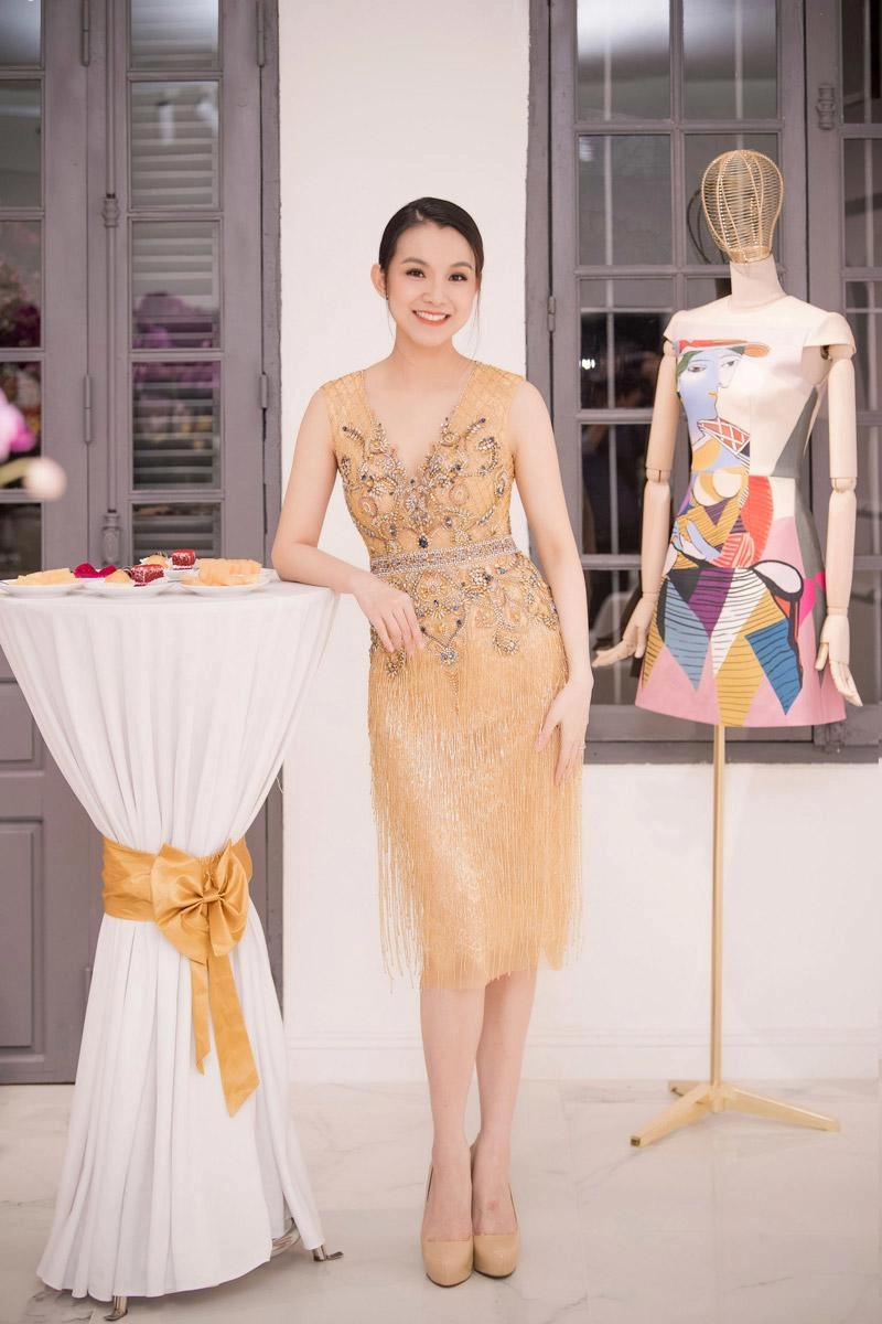 Đăng quang hoa hậu đã 10 năm thùy lâm vẫn trẻ đẹp như lần đầu đội vương miện - 3