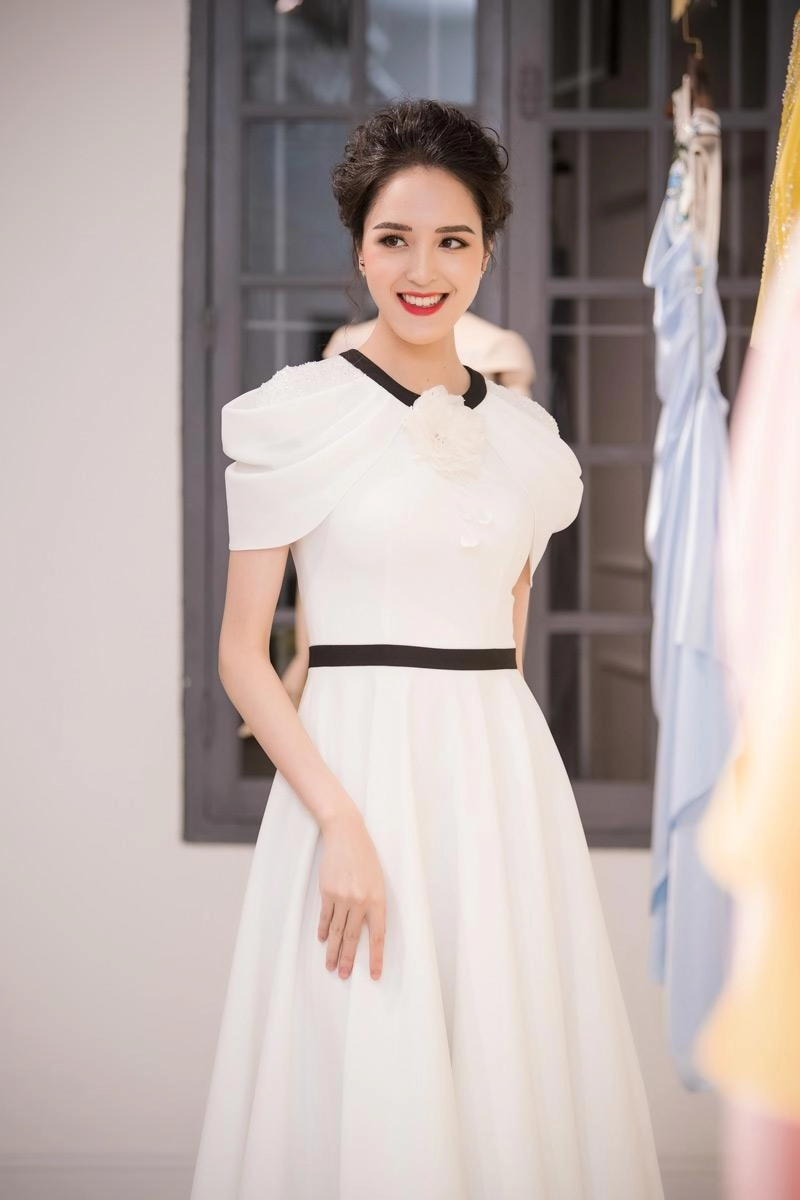 Đăng quang hoa hậu đã 10 năm thùy lâm vẫn trẻ đẹp như lần đầu đội vương miện - 11