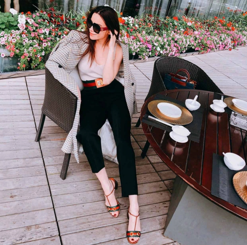 Đây là 3 người đẹp sở hữu bộ sưu tập kính đắt đỏ bậc nhất vbiz - 4