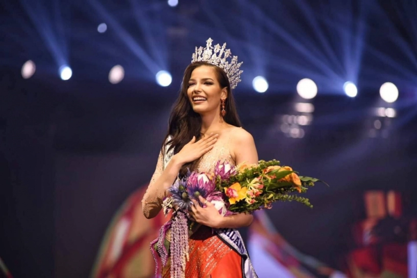 Để chạm đến vương miện miss universe hoàng thuỳ phải vượt qua nữ hoàng sắc đẹp này - 1