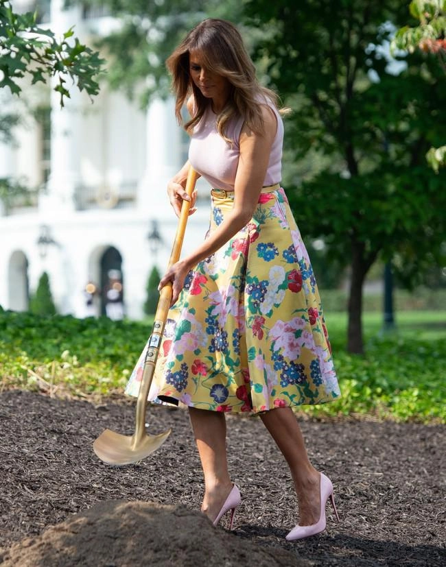 Đệ nhất phu nhân mỹ melania trump và những lỗi sai thời trang không thể cứu vãn - 4