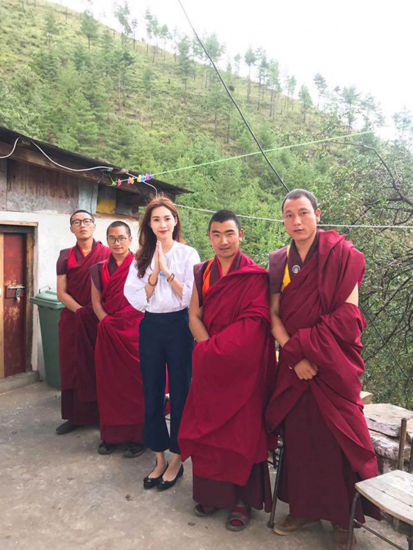Đều có khuyết điểm ở chân nhưng không ai biết vì phạm hương thu thảo mặc đồ rất khéo - 7