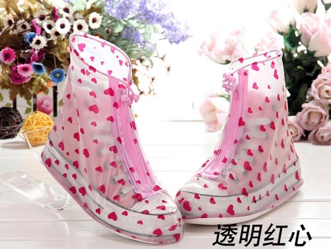 Đi nghỉ lễ dịp mưa gió đừng quên mang theo 4 món này - 8