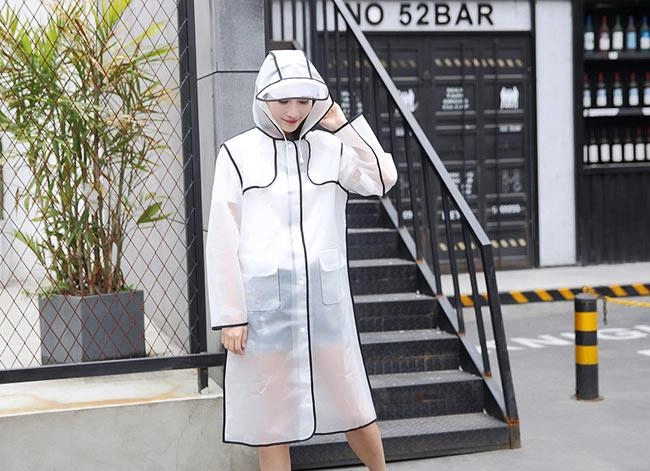 Đi nghỉ lễ dịp mưa gió đừng quên mang theo 4 món này - 14