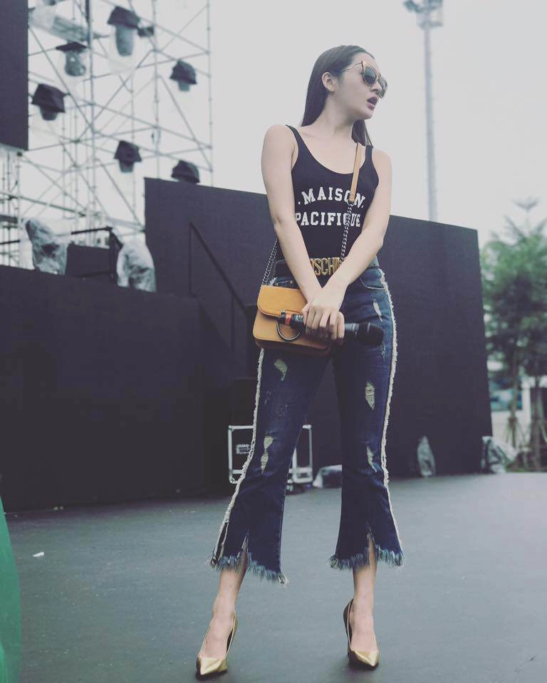 Diện đồ bơi đi ăn cưới đã đành bảo anh còn mê mệt món đồ cũ này hoài không chán - 5