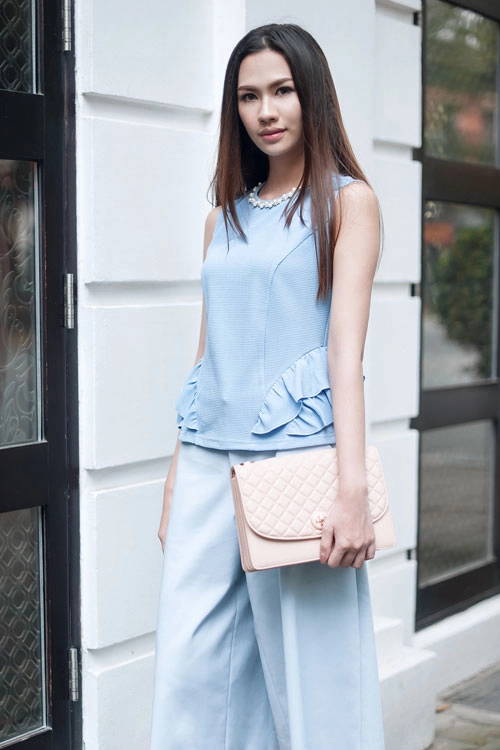 Diện quần culottes mát điệu tới công sở - 2
