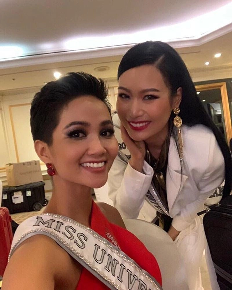 H hen niê ăn mặc đẹp chặt chém dàn thí sinh miss universe 2018 không thương tiếc - 8