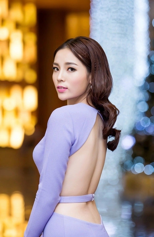 Hà nội 15c kỳ duyên vẫn khoe eo thon nõn nà - 2