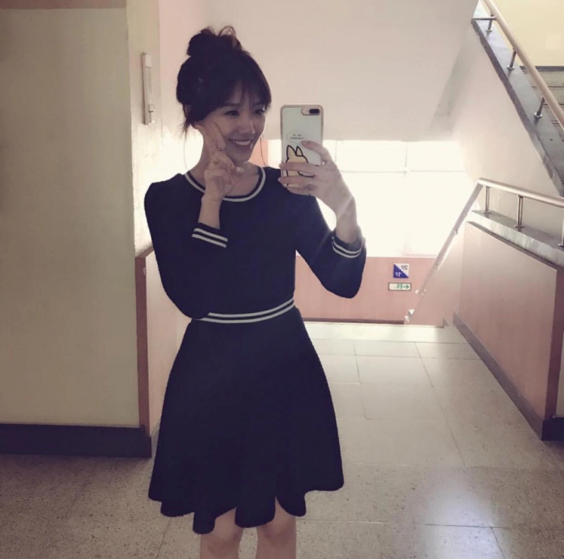 Hai thái cực khác hẳn của hari won mặc đồ hiệu bị chê sến mặc đơn giản lại được khen - 11