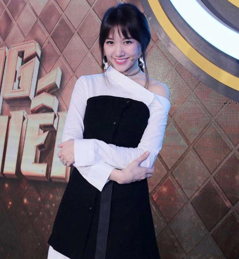 Hai thái cực khác hẳn của hari won mặc đồ hiệu bị chê sến mặc đơn giản lại được khen - 14