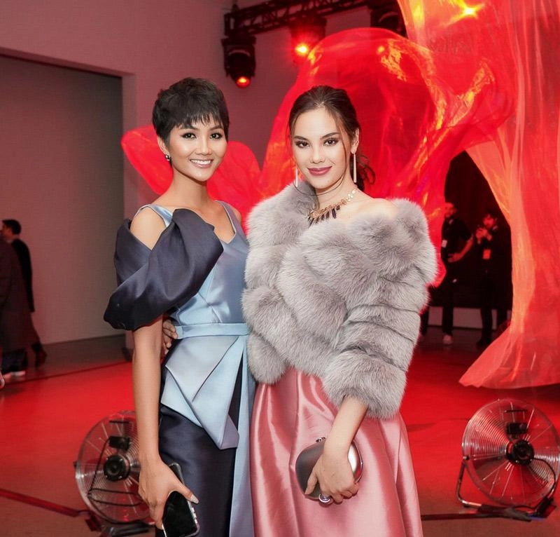 Hoa hậu đẹp nhất thế giới hhen niê được săn đón như ngôi sao tại nyfw 2019 - 6