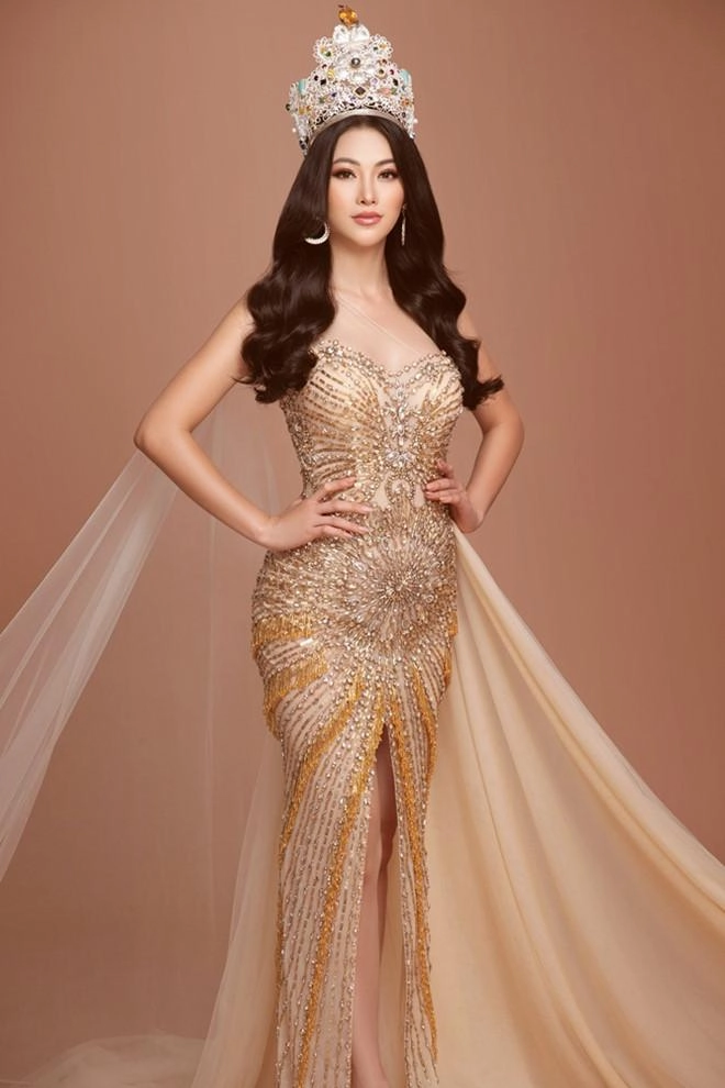 Hoa hậu phương khánh catriona gray đội vương miện giả chuyện phi lý mà có thật - 5