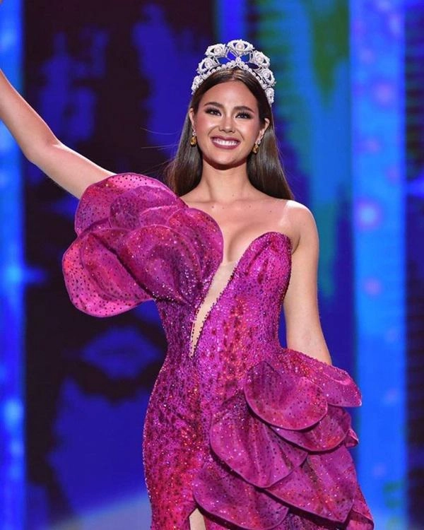 Hoa hậu phương khánh catriona gray đội vương miện giả chuyện phi lý mà có thật - 8