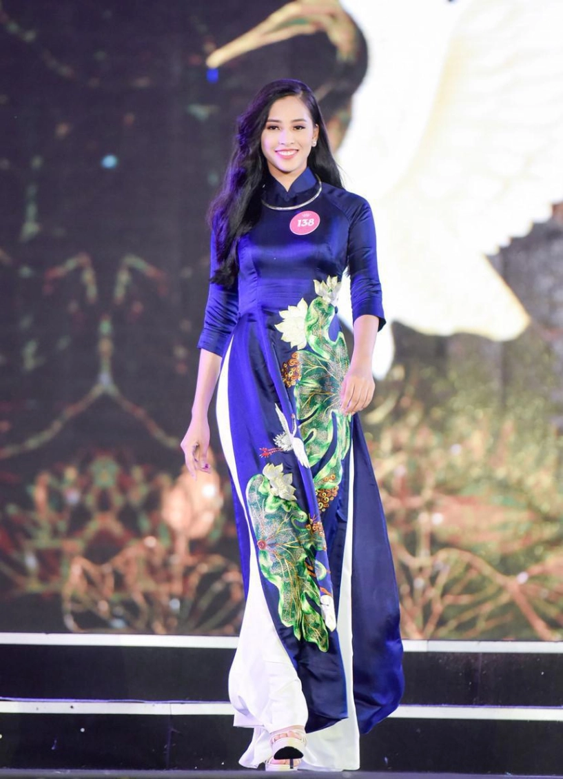 Hoa hậu tiểu vy phải thi đến 2 vòng sơ tuyển mới có được chiếc vương miện danh giá - 6