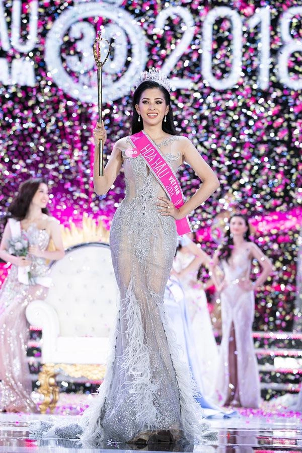 Hoa hậu tiểu vy từng không muốn dấn thân vào showbiz đầy thị phi - 4