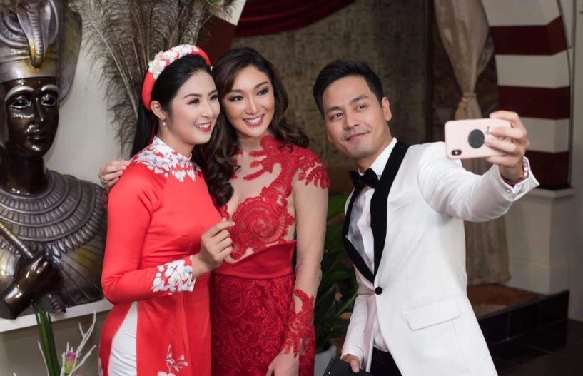 Hoa hậu trái đất ngày nào bị chê nhan sắc đã xinh đẹp và đến việt nam rồi đây - 6
