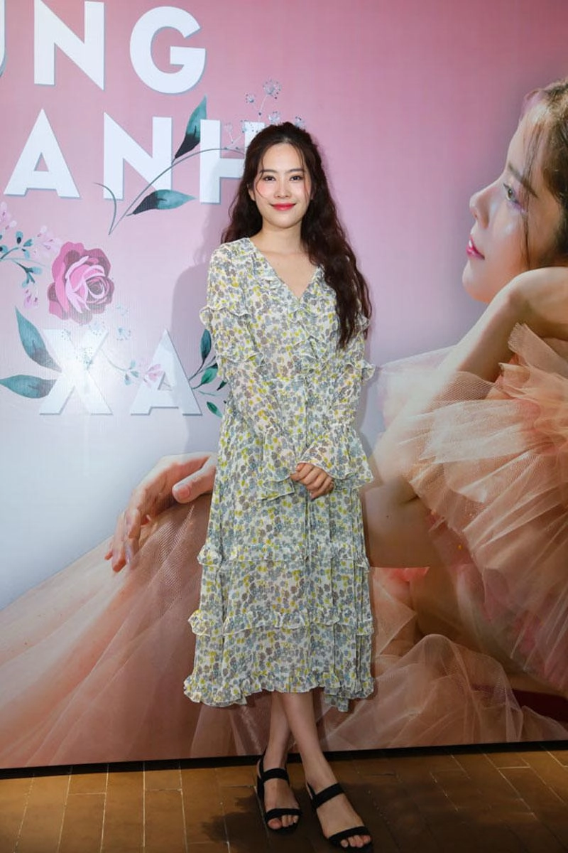 Họa tiết được ca ngợi hết lời nhưng cũng rất dễ phản chủ khiến sao vừa sến vừa béo - 3