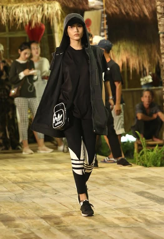 Hoàng thuy tranh thủ chạy show khi chung kết hoa hậu hoàn vũ đến gần - 8