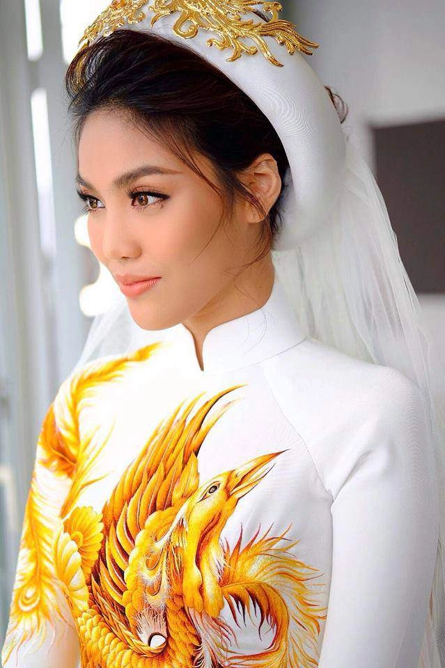 Hot lan khuê mặc áo dài phượng hoàng tung cánh trong lễ đính hôn với chồng đại gia - 5