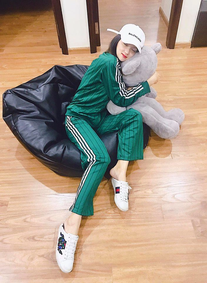 Hương giang chính là nàng hoa hậu mê diện mũ cool ngầu nhất vbiz - 1
