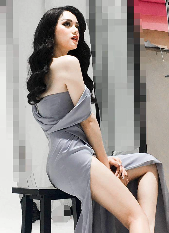 Hương giang idol tạo dáng nhanh như tia chớp không kém các người mẫu nổi danh - 3
