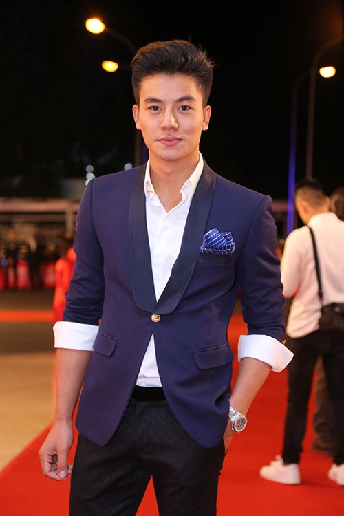 Hương tràm trương quỳnh anh đọ vai trần nuột nà - 6