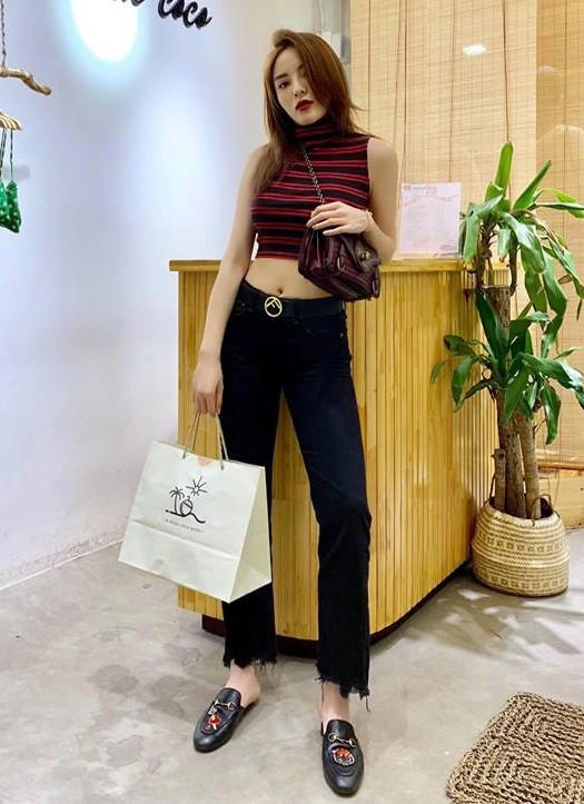 Khi các nàng hậu vbiz cùng diện croptop khoe eo ai sẽ thắng giải phối đồ sành điệu nhất - 3