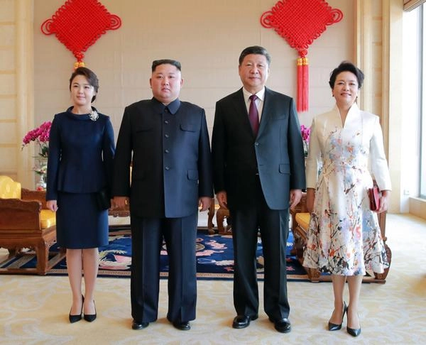 Không ai khác phu nhân ông kim jong-un mới là người dẫn đầu xu hướng thời trang tại triều tiên - 7