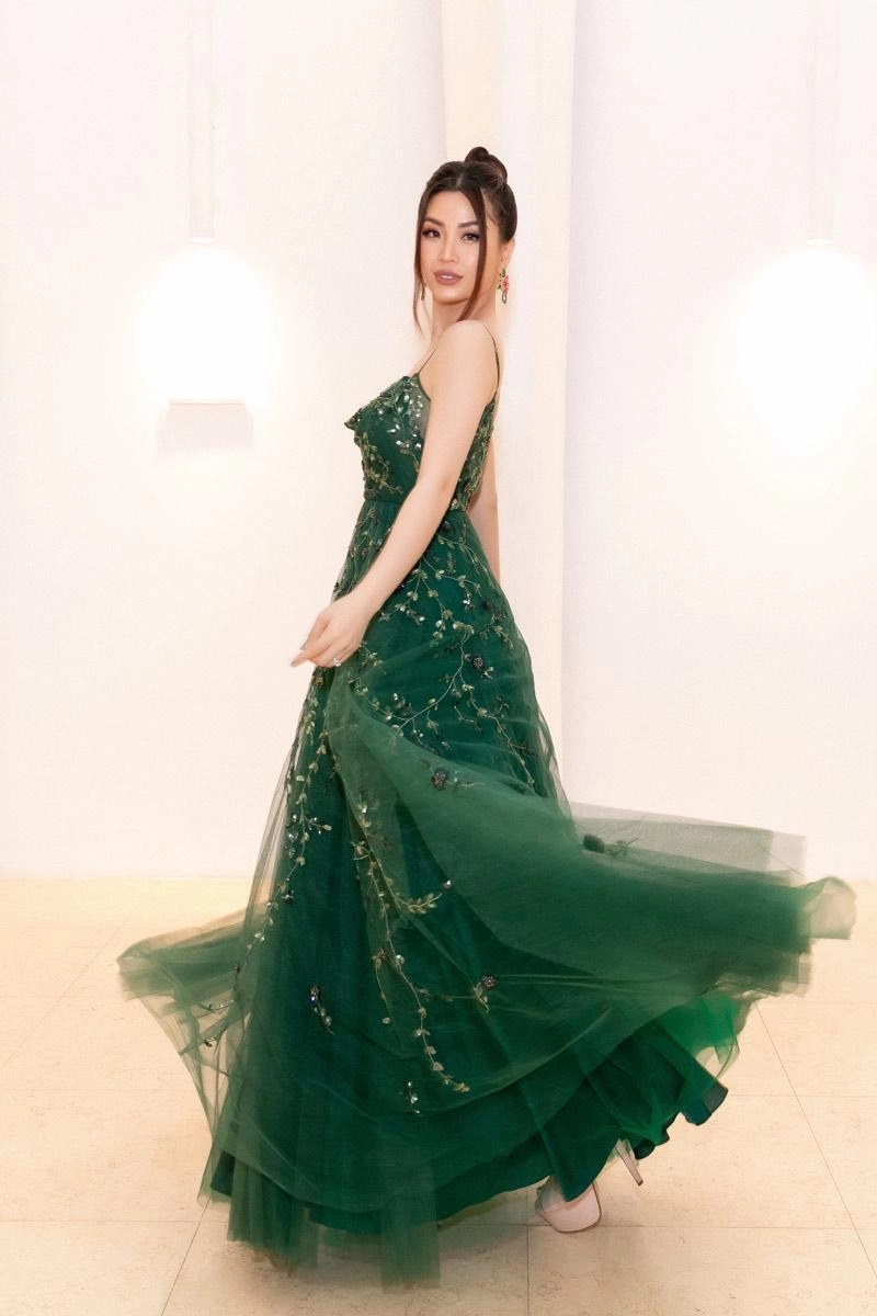Không còn là hoa hậu nghèo nhất vbiz đỗ mỹ linh mang trang sức tiền tỷ thắp sáng thảm đỏ - 10