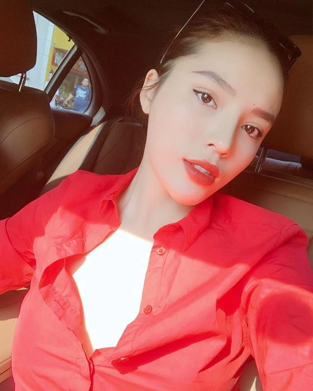 Kỳ duyên cứ hở nhẹ nhàng thì đẹp hết nấc còn kín như bưng lại thành kém duyên - 7