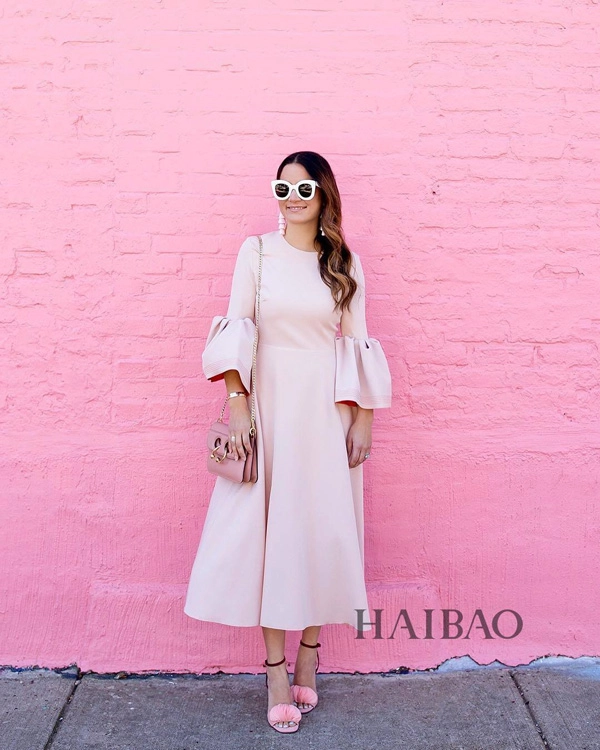 Kỳ lạ cô gái thấp bé như cái kẹo nổi tiếng nhờ mặc đẹp nhưng không bao giờ lộ mặt - 13