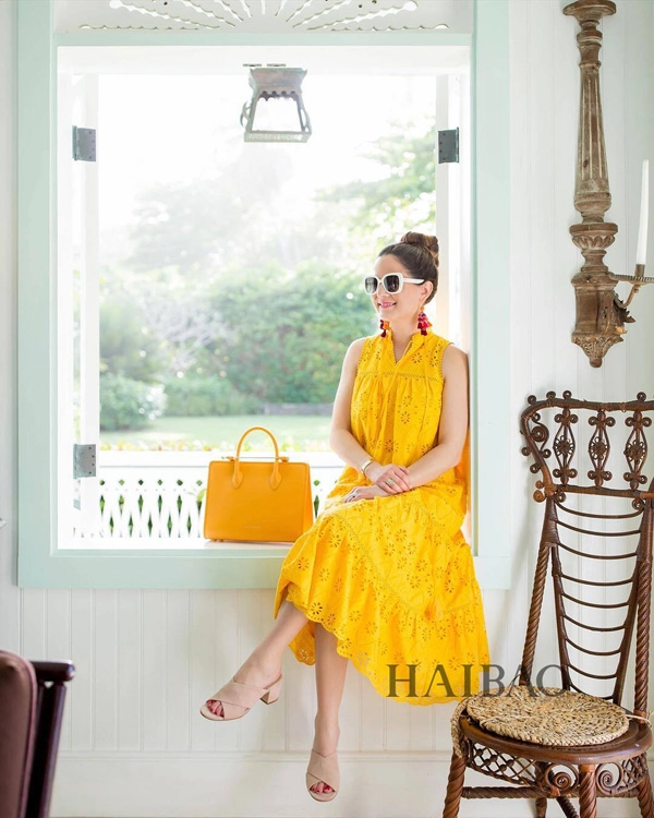 Kỳ lạ cô gái thấp bé như cái kẹo nổi tiếng nhờ mặc đẹp nhưng không bao giờ lộ mặt - 18