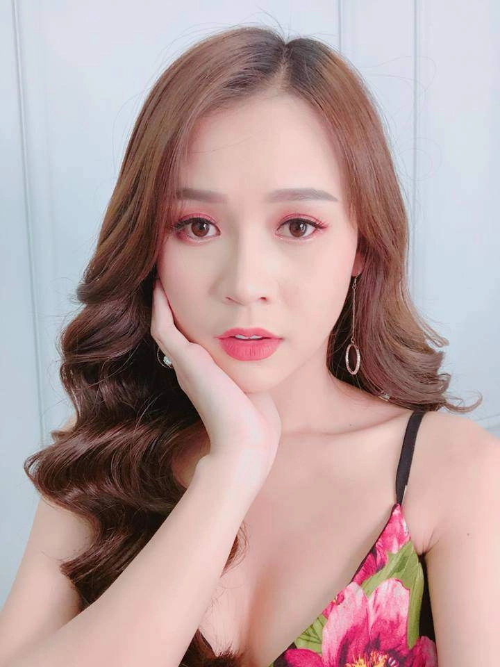 Kỳ lạ hot girl sài gòn có trong tay triệu đô la nhưng chán dùng hàng hiệu - 9