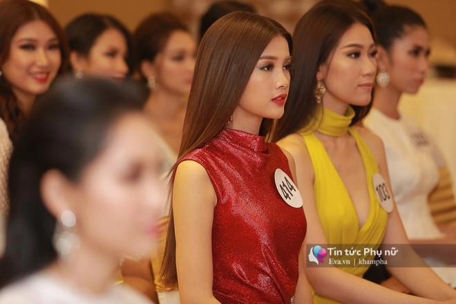 Lần đầu tiên trong lịch sử á hậu hoàn vũ việt nam có vương miện tiền tỷ - 8