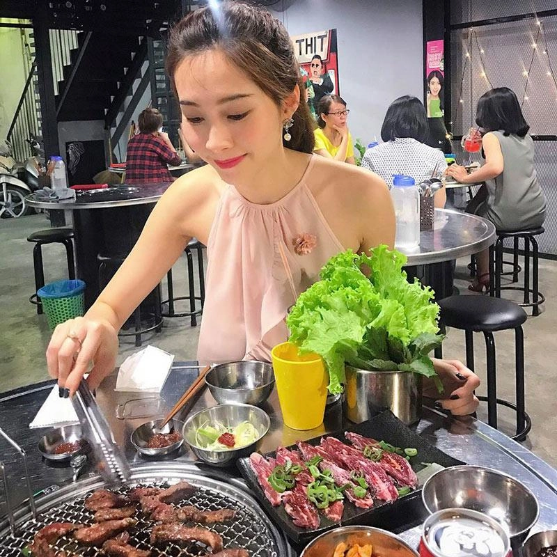 Lấy chồng đại gia nhưng hoa hậu đặng thu thảo vẫn tiết kiệm diện đi diện lại đồ cũ - 16