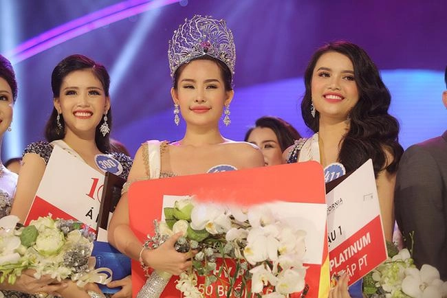 Lê âu ngân anh tôi bất ngờ khi nhận được thông tin đề nghị tước vương miện - 3