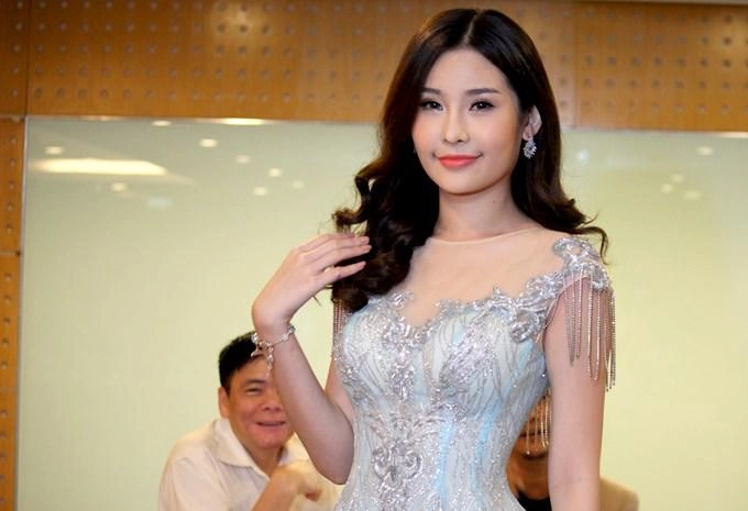 Lê âu ngân anh tôi bất ngờ khi nhận được thông tin đề nghị tước vương miện - 5