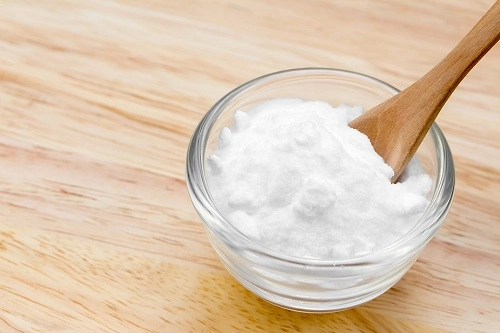 Mách bạn 2 cách làm trắng răng bằng baking soda ngay tại nhà - 1