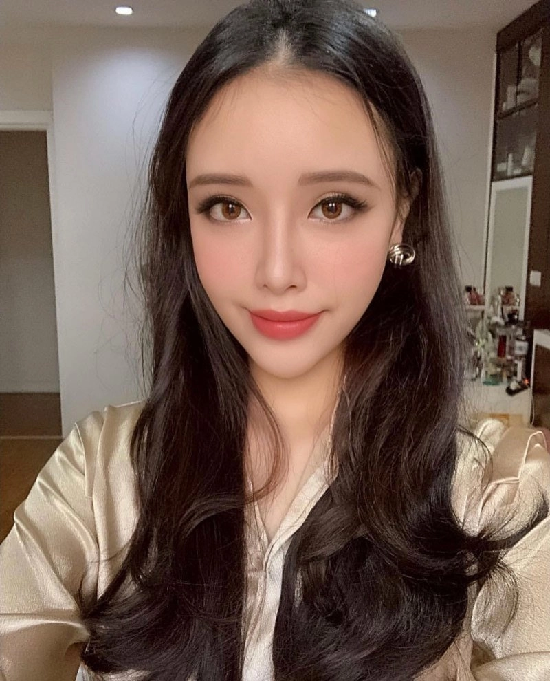 Mai phương thuý vô tình để lộ mặt mộc không tỳ vết của em gái bằng bức ảnh selfie - 4